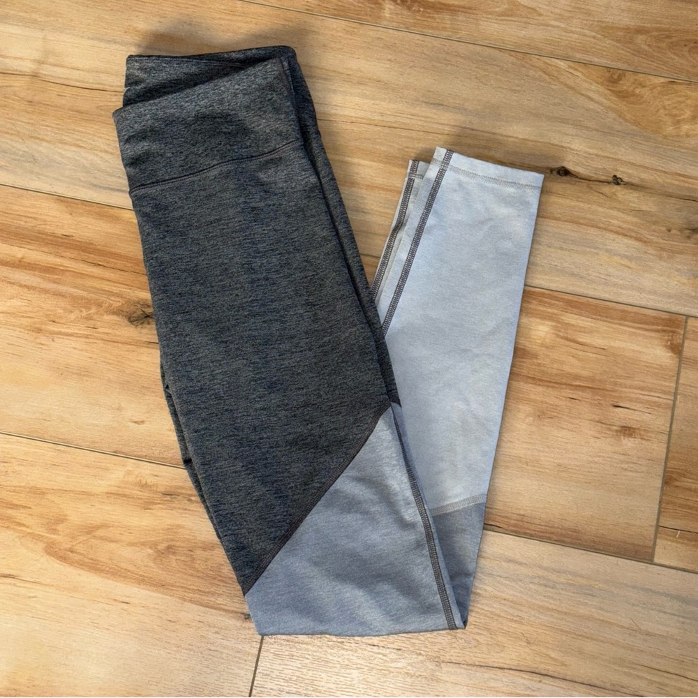 🍍 Medium TALL Old Navy Light & Dark Gray Leggings Color-block Yoga Wear 3/$15